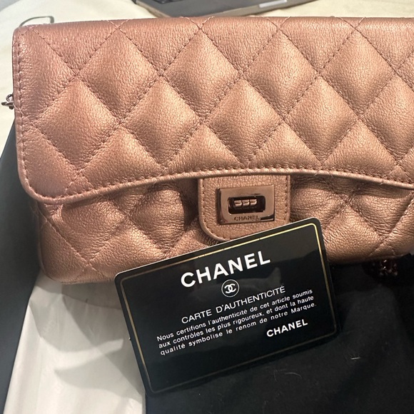 Selling Chanel phone holder with built in wallet and extra pocket for lipstick - Picture 5 of 8